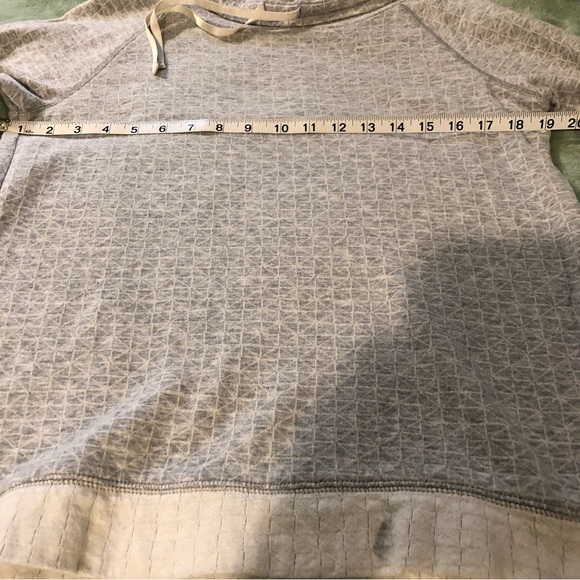 T by Talbots Funnel Neck Gray Top, Size M - Picture 10 of 12